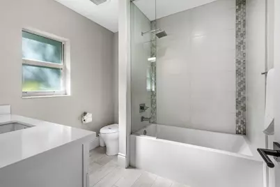 1400 Lake Drive, Delray Beach, FL 33444 - Photo 25