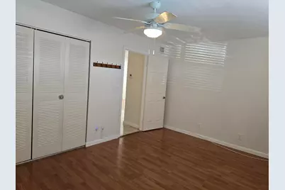 121 Lake Gloria Drive, West Palm Beach, FL 33411 - Photo 11