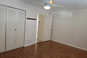 121 Lake Gloria Dr, West Palm Beach, FL 33411 - Photo 11