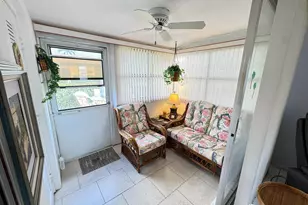 2822 Crosley Dr W, West Palm Beach, FL 33415 - Photo 17