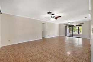 8305 SE Boxwood Ln, Hobe Sound, FL 33455 - Photo 5