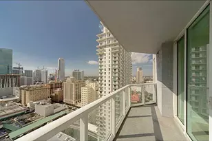 253 NE 2nd St, Miami, FL 33132 - Photo 15