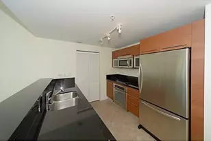 253 NE 2nd St, Miami, FL 33132 - Photo 11