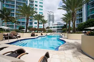 253 NE 2nd St, Miami, FL 33132 - Photo 33