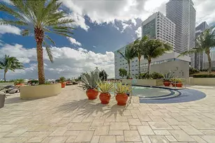 253 NE 2nd St, Miami, FL 33132 - Photo 25
