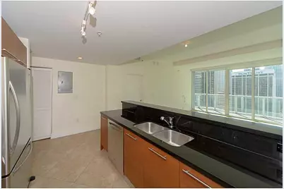 253 NE 2nd Street #2710, Miami, FL 33132 - Photo 7