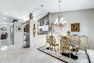 9817 Seacrest Cir, Boynton Beach, FL 33437 - Photo 15