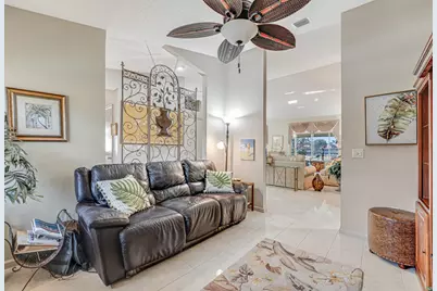 9817 Seacrest Circle #201, Boynton Beach, FL 33437 - Photo 17