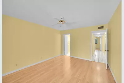 3154 Via Poinciana #306, Lake Worth, FL 33467 - Photo 15