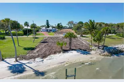 1033 S Indian River Drive, Fort Pierce, FL 34950 - Photo 3