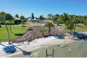 1033 S Indian River Dr, Fort Pierce, FL 34950 - Photo 3