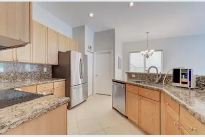 5012 Victoria Circle, West Palm Beach, FL 33409 - Photo 11