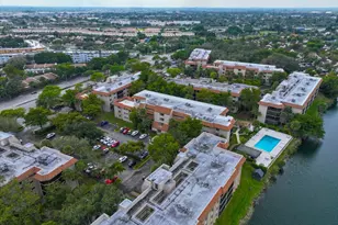 511 Ives Dairy Rd, Miami, FL 33179 - Photo 5