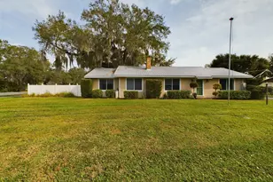 1517 SW 7th Ave, Okeechobee, FL 34974 - Photo 1