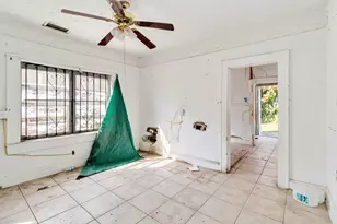 1839 NW 49th St, Miami, FL 33142 - Photo 19