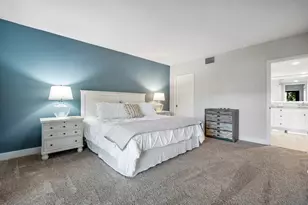 11863 Wimbledon Cir, Wellington, FL 33414 - Photo 31