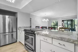 11863 Wimbledon Cir, Wellington, FL 33414 - Photo 51