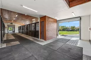 4915 Stables Way, Wellington, FL 33414 - Photo 19