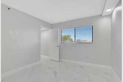 7076 Huntington Lane #407, Delray Beach, FL 33446 - Photo 9