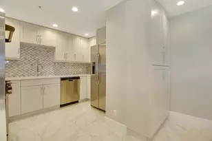 5280 N Ocean Dr, Singer Island, FL 33404 - Photo 27
