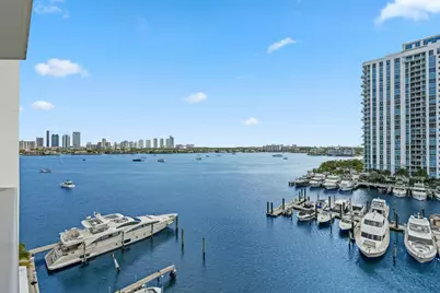 17301 Biscayne Boulevard #707, North Miami Beach, FL 33160 - Photo 35