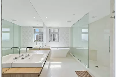 17301 Biscayne Boulevard #707, North Miami Beach, FL 33160 - Photo 25