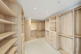 17301 Biscayne Blvd, North Miami Beach, FL 33160 - Photo 21