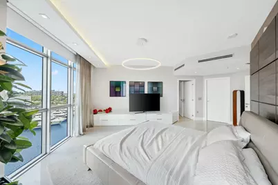 17301 Biscayne Boulevard #707, North Miami Beach, FL 33160 - Photo 23