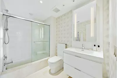 17301 Biscayne Boulevard #707, North Miami Beach, FL 33160 - Photo 31
