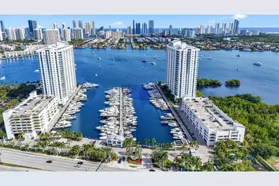 17301 Biscayne Boulevard #707, North Miami Beach, FL 33160 - Photo 49