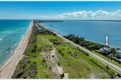 7683 Pelican Pointe Drive, Jensen Beach, FL 34957 - Photo 3