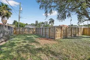 1323 Lincoln St, Hollywood, FL 33019 - Photo 27
