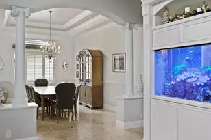 10596 Versailles Blvd, Wellington, FL 33449 - Photo 9