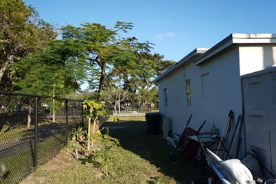 303 NW 28 Way, Fort Lauderdale, FL 33311 - Photo 33