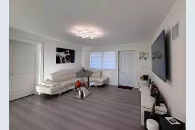 303 NW 28 Way, Fort Lauderdale, FL 33311 - Photo 5