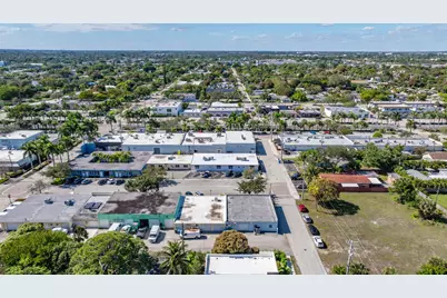 3496 NE 12 Ter Terrace, Oakland Park, FL 33334 - Photo 45