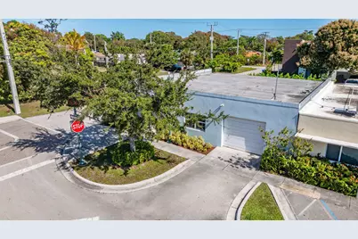 3496 NE 12 Ter Terrace, Oakland Park, FL 33334 - Photo 37