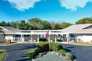 301 Circle Dr S, Boynton Beach, FL 33435 - Photo 33