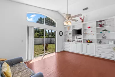 5169 Prairie Dunes Village Circle, Lake Worth, FL 33463 - Photo 17