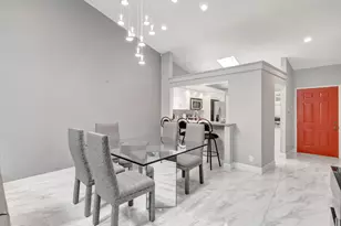 10927 Dolphin Palm Ct, Boynton Beach, FL 33437 - Photo 9