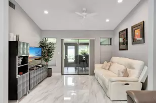 10927 Dolphin Palm Ct, Boynton Beach, FL 33437 - Photo 7