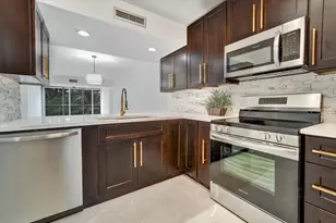 6181 Balboa Cir, Boca Raton, FL 33433 - Photo 3
