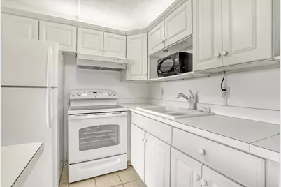 680 Horizons W #110, Boynton Beach, FL 33435 - Photo 15