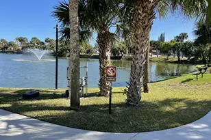 225 Bonnie Blvd, Palm Springs, FL 33461 - Photo 9