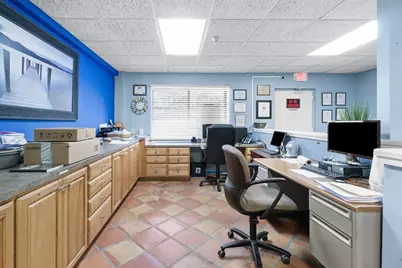 400 Executive Center Drive #209, West Palm Beach, FL 33401 - Photo 1