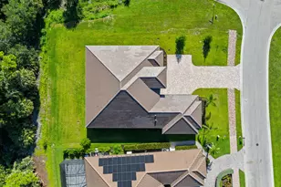 122 SE Via Lago Garda, Port Saint Lucie, FL 34952 - Photo 45