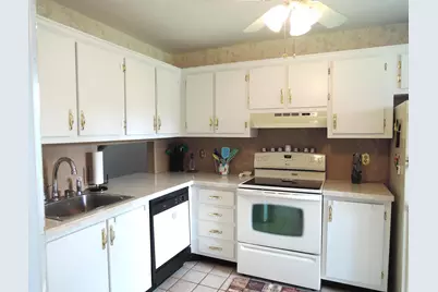 944 Savannas Point Drive #Apt B, Fort Pierce, FL 34982 - Photo 3