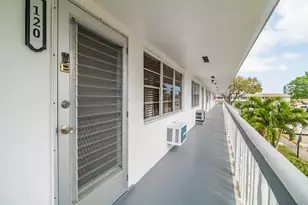 120 Northampton, West Palm Beach, FL 33417 - Photo 1