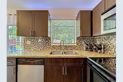 6293 NW 27th Street, Margate, FL 33063 - Photo 15