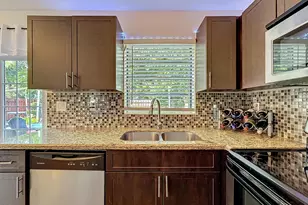 6293 NW 27th St, Margate, FL 33063 - Photo 15